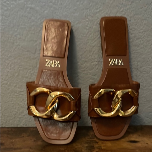 Zara Accessories - Zara Brown Sandals with Gold Accents